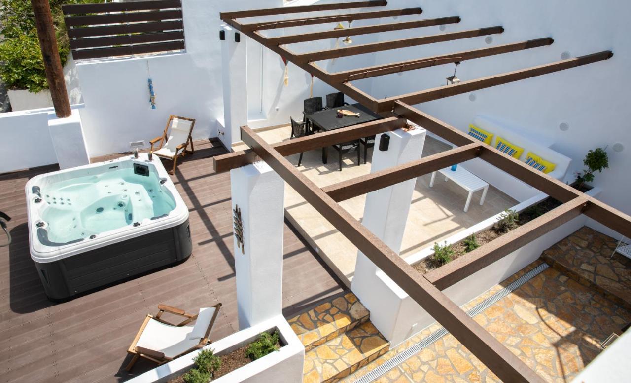 Sunny Bay Villa เอเจียมารินา ภายนอก รูปภาพ